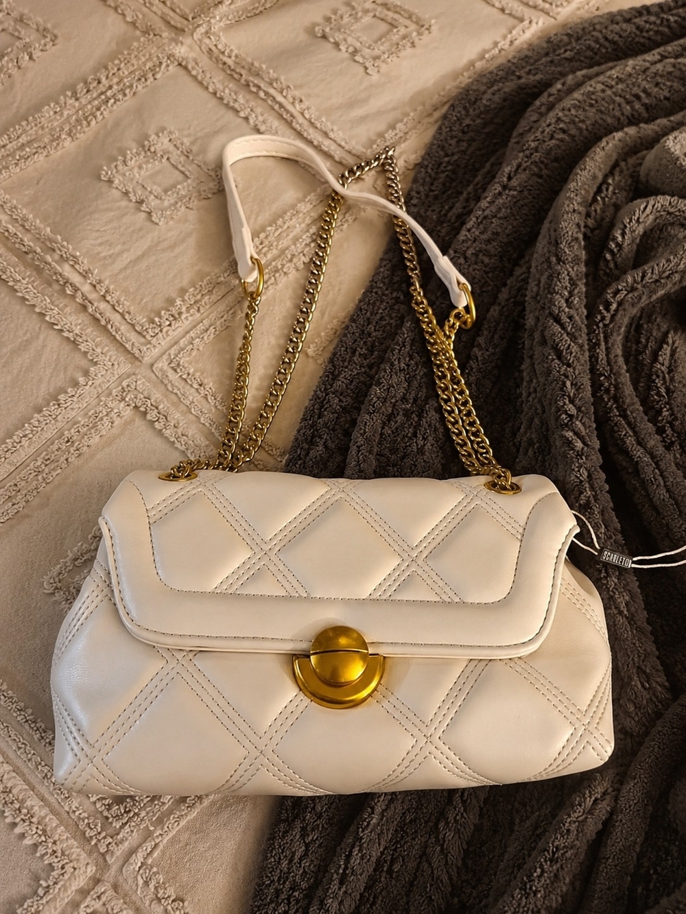 Quilted Cream Shoulder Bag with Gold Hardware